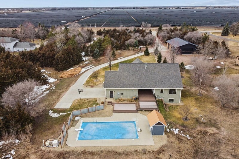 9859 80th Ave SE, Clear Lake, MN 55319