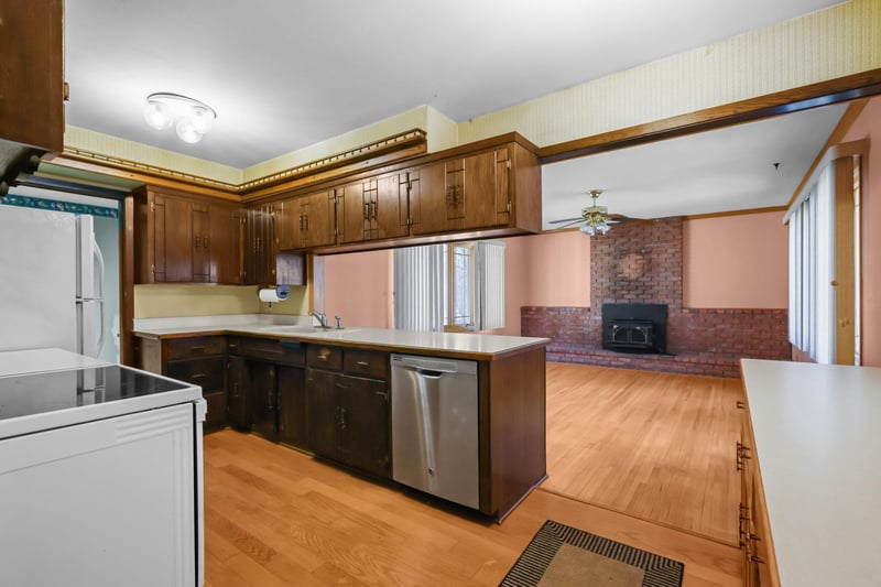 1516 Briarwood Ln NE, Cedar, MN 55011