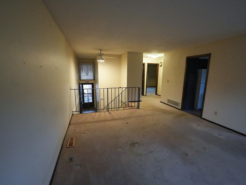 12459 Drake St NW, Coon Rapids, MN 55448