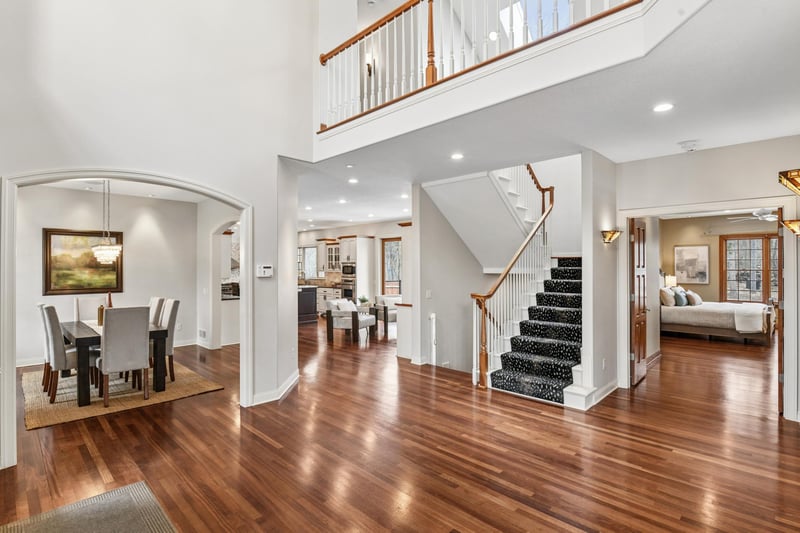 11625 Live Oak Dr, Minnetonka, MN 55305