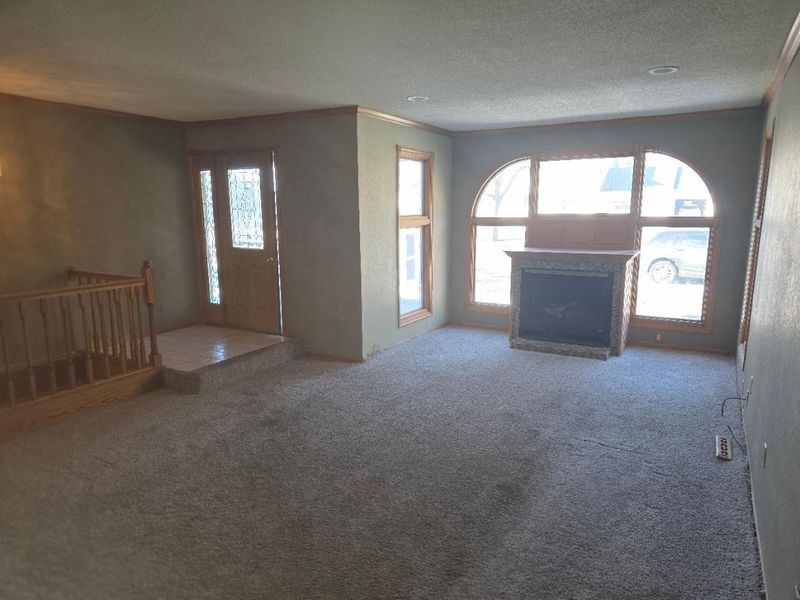 15 Birch Ave, Bird Island, MN 55310