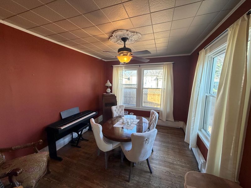 16 7th Ave NE, Rochester, MN 55906