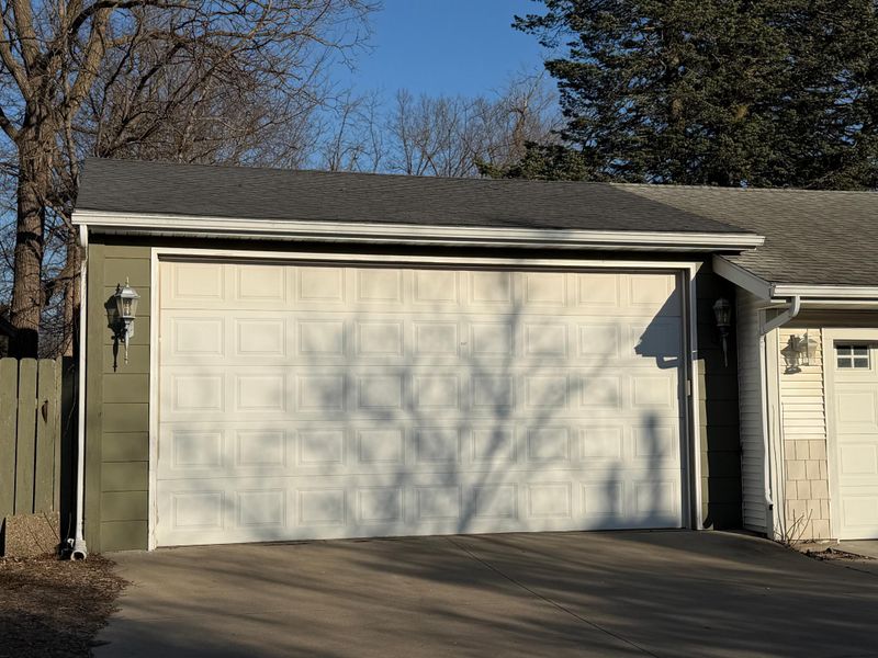 16 7th Ave NE, Rochester, MN 55906
