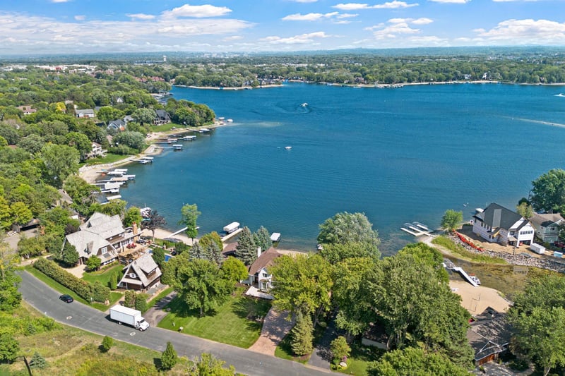 14307 Shady Beach Trl NE, Prior Lake, MN 55372