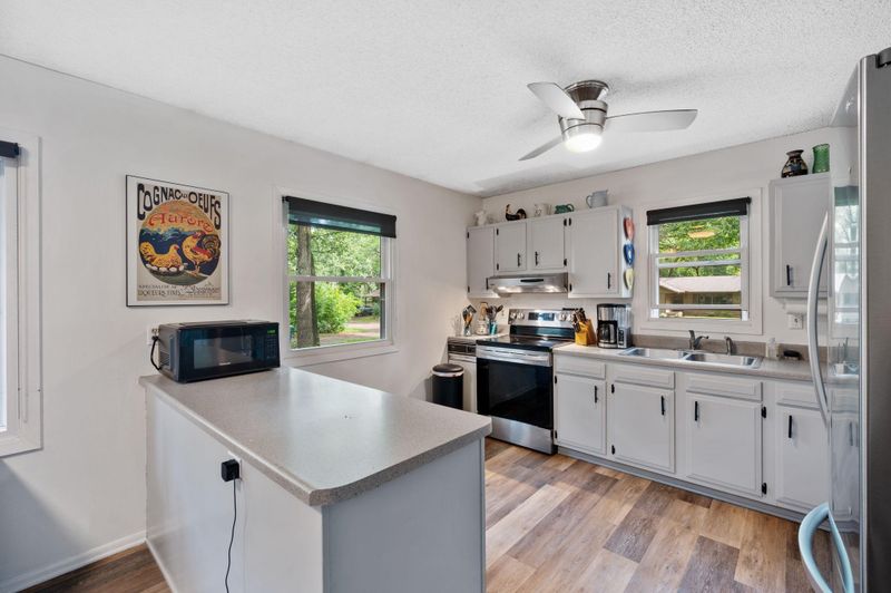 13348 Linwood Forest Cir, Champlin, MN 55316