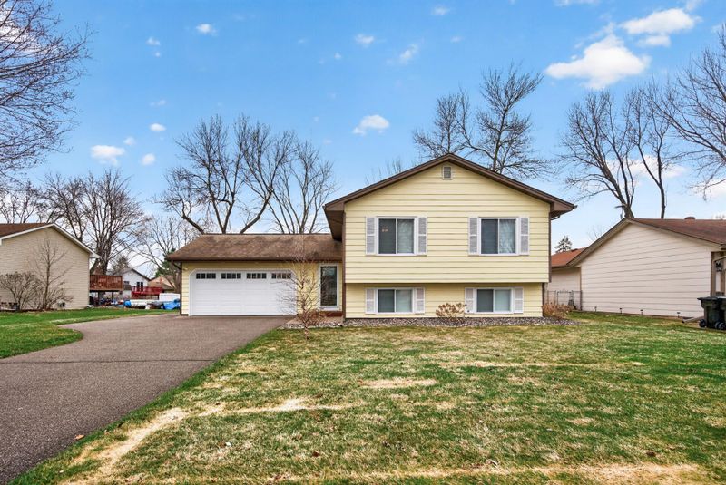3326 116th Ln NW, Coon Rapids, MN 55433