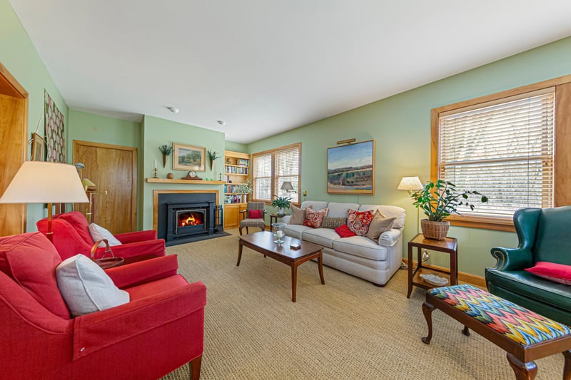 5680 Endwood Trl, Northfield, MN 55057