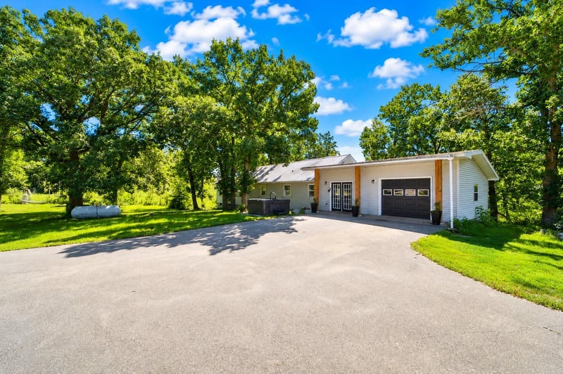 27125 132nd St, Staples, MN 56479
