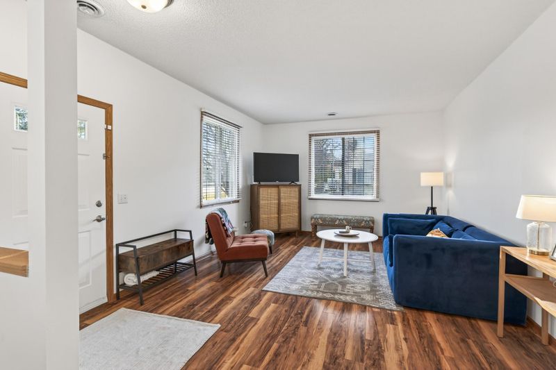 18062 96th Ave N, Maple Grove, MN 55311