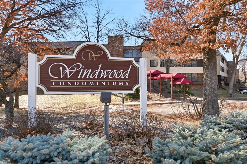 7500 Cahill Rd #215C, Edina, MN 55439