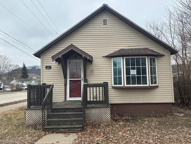 227 E 10th St, Winona, MN 55987