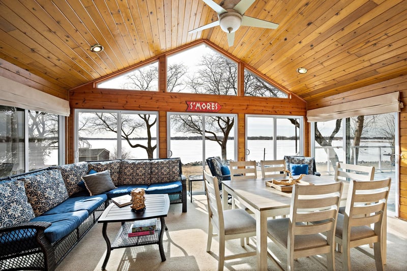 8839 N Shore Trl N, Forest Lake, MN 55025