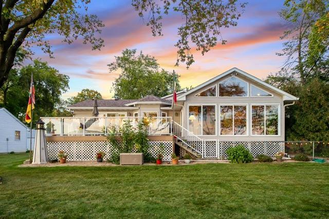 8839 N Shore Trl N, Forest Lake, MN 55025