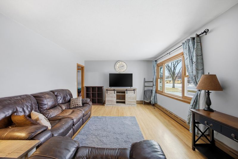 1813 13th St S, Moorhead, MN 56560