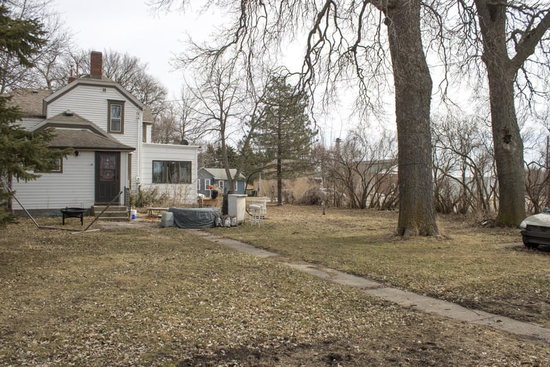 540 Mowbray St, Stewart, MN 55385