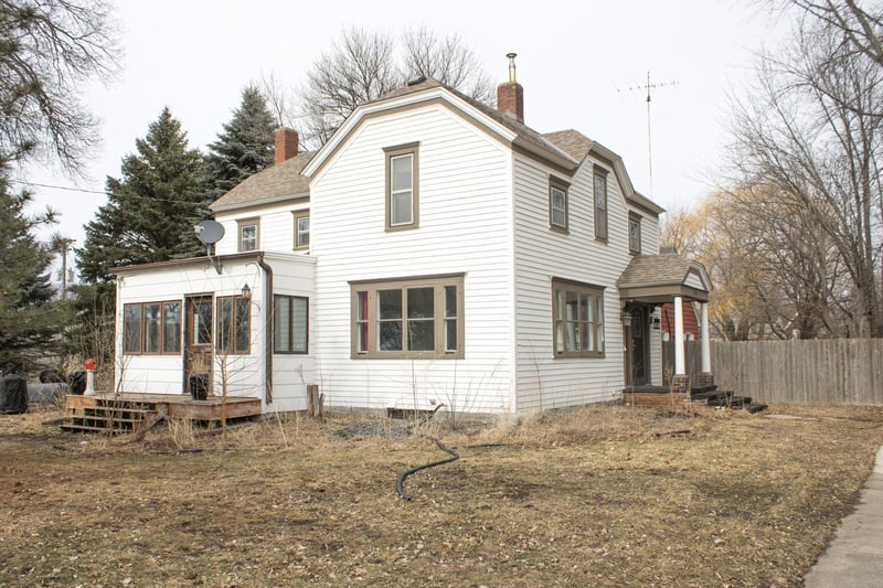 540 Mowbray St, Stewart, MN 55385