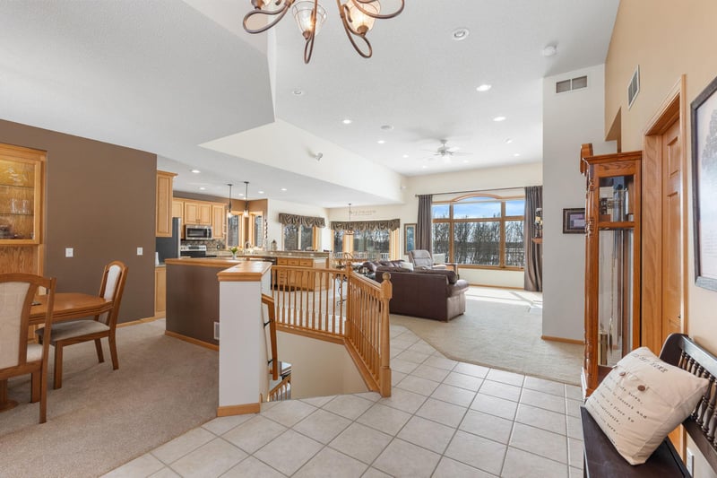 25655 Deepwoods Ct, Rogers, MN 55374