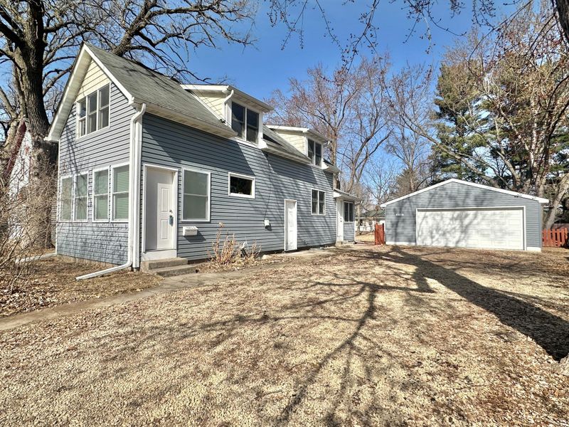 2145 7th St, White Bear Lake, MN 55110
