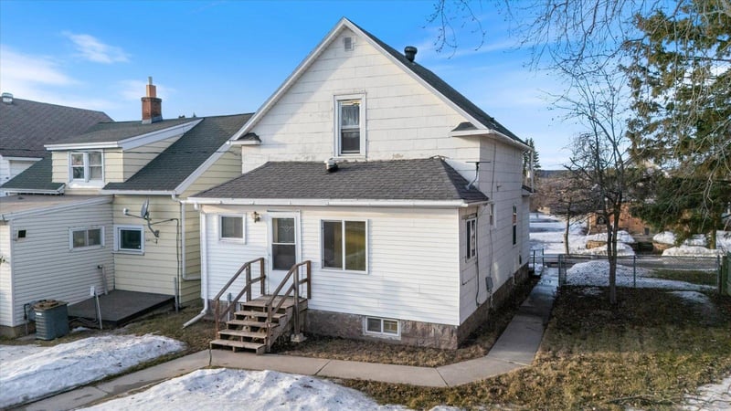 616 Summit St, Eveleth, MN 55734