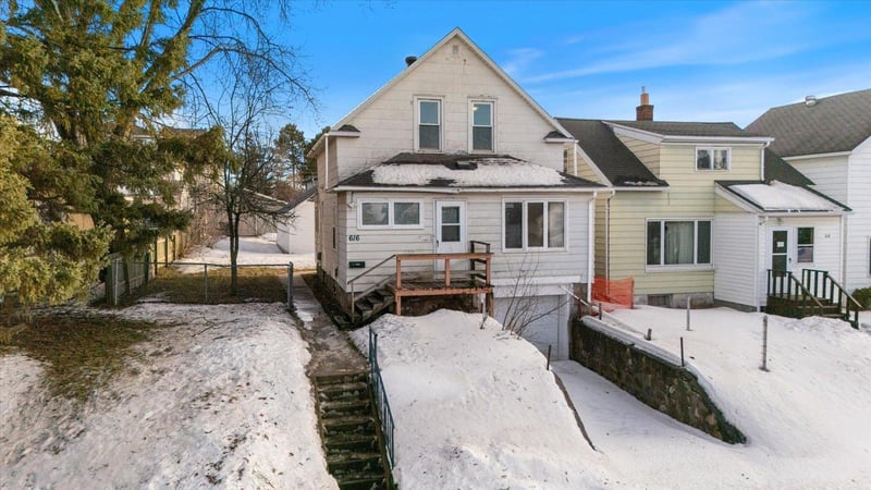 616 Summit St, Eveleth, MN 55734