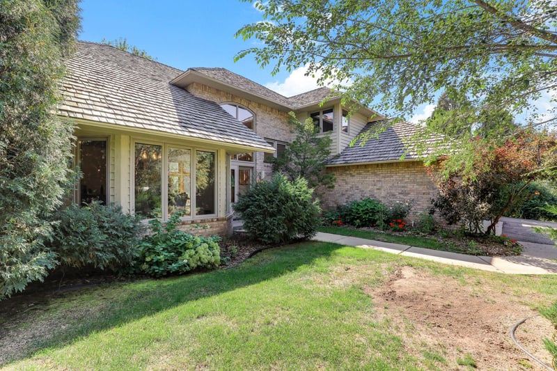 782 Evergreen Knolls, Mendota Heights, MN 55118