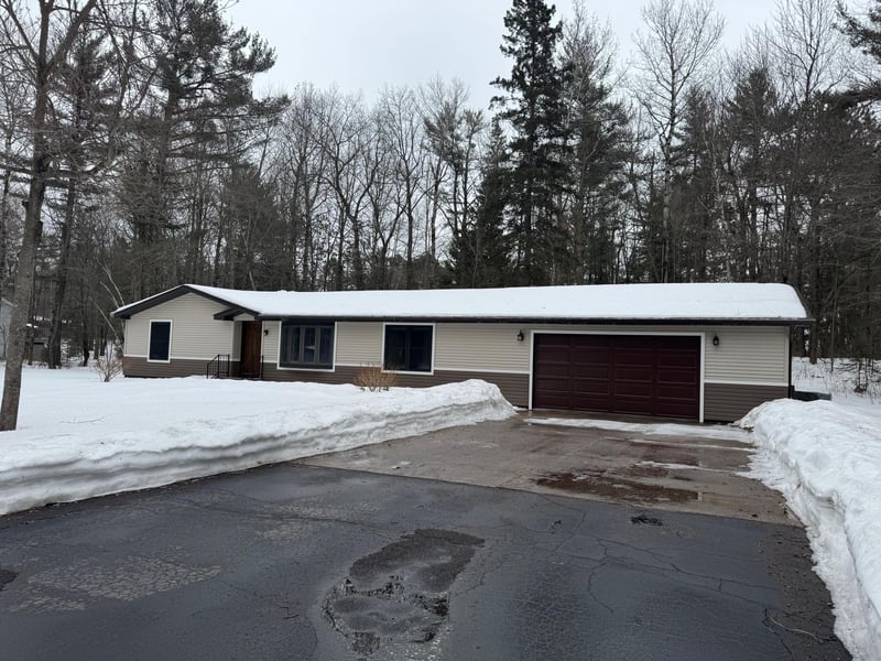 1324 Harner Ln, Cloquet, MN 55720