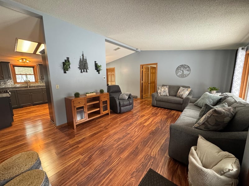 1324 Harner Ln, Cloquet, MN 55720