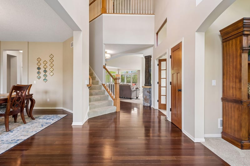 195 Prairie Creek Rd, Medina, MN 55340