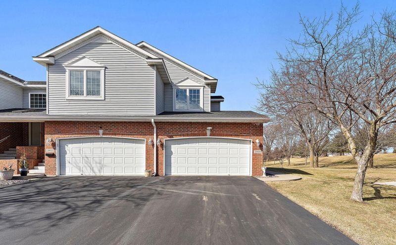 20059 Homestead Ct, Lakeville, MN 55044