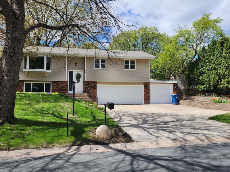 36 13th Ave SW, New Brighton, MN 55112