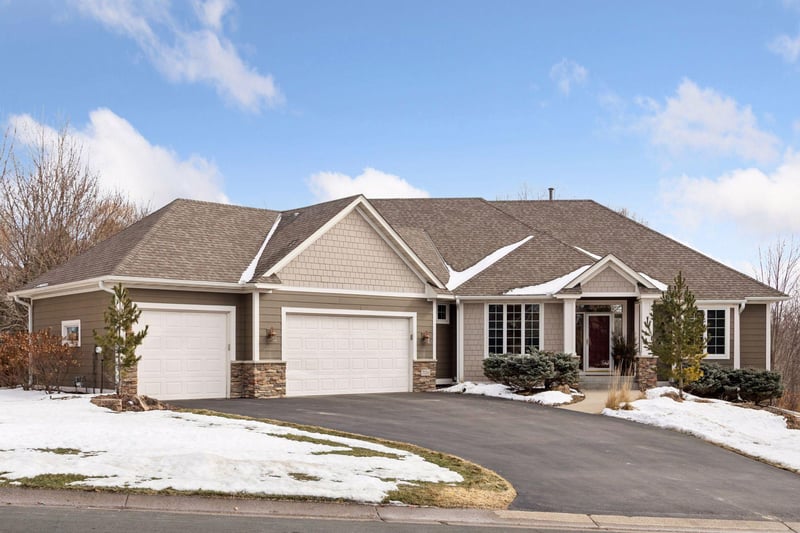 7011 Highover Dr, Chanhassen, MN 55317