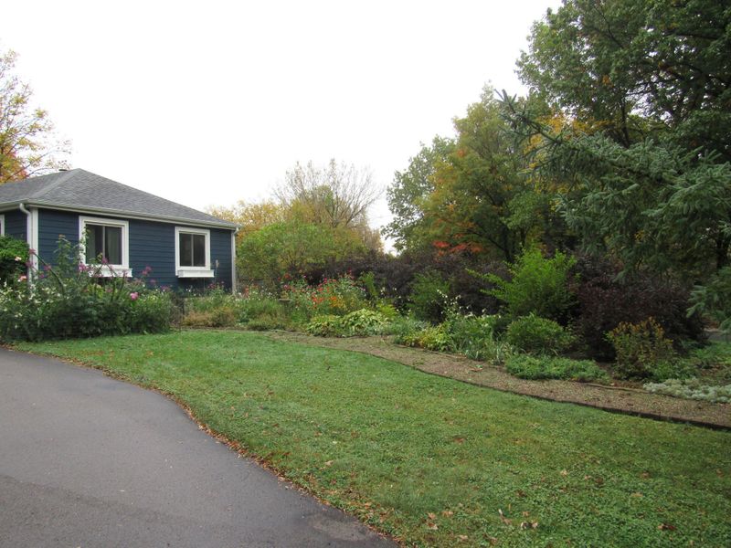 6680 Nez Perce Dr, Chanhassen, MN 55317