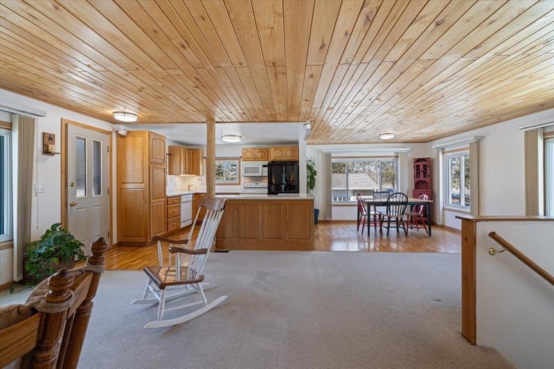 3495 Deer Forest Rd, Makinen, MN 55763