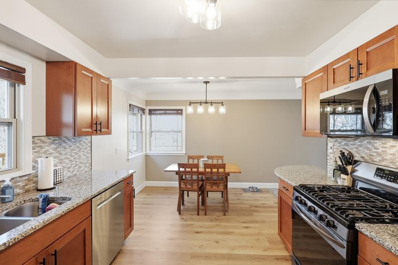 1876 Berkeley Ave, Saint Paul, MN 55105