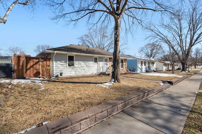 616 2nd Ave NE, Osseo, MN 55369