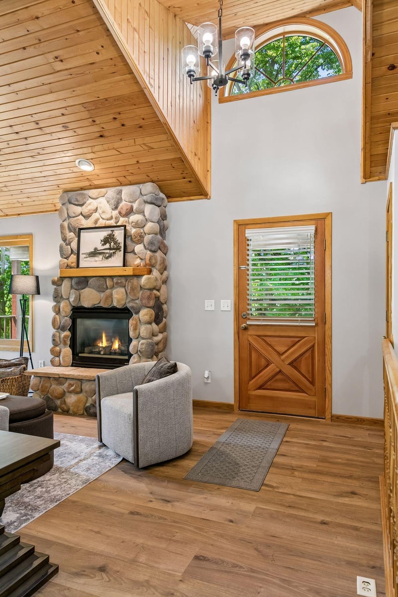 2271 Twin Bluff Rd, Red Wing, MN 55066