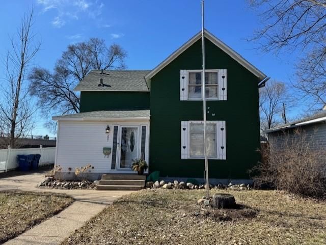 221 4th Ave SE, Saint Cloud, MN 56304