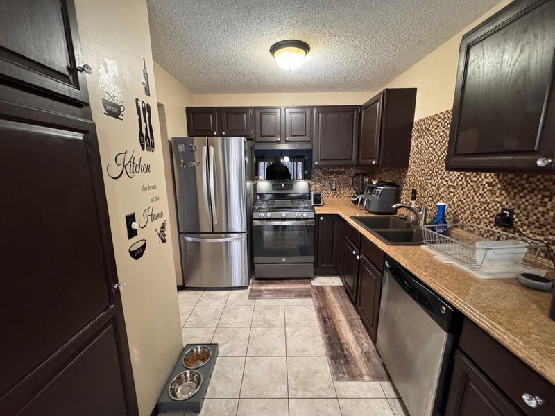 2431 112th Ln NW, Coon Rapids, MN 55433