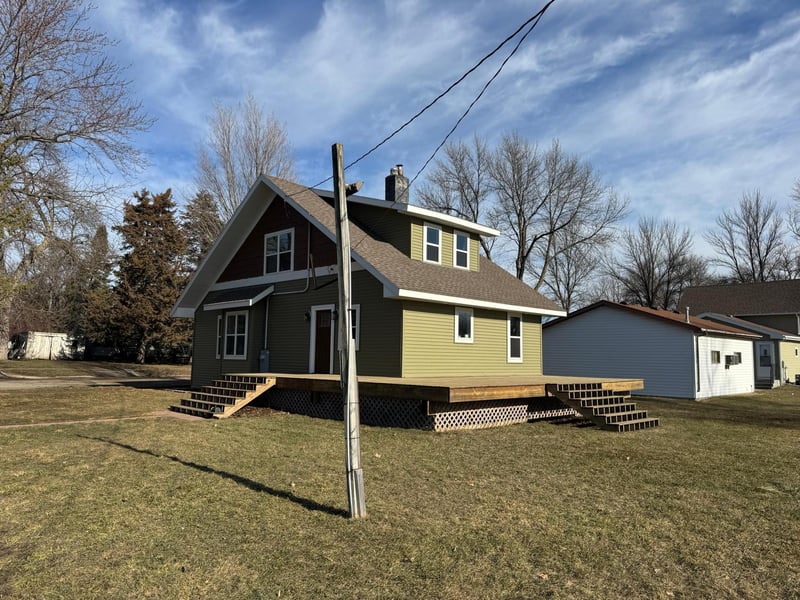 174 7th St, Hancock, MN 56244