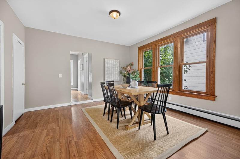 1033 Armstrong Ave, Saint Paul, MN 55102