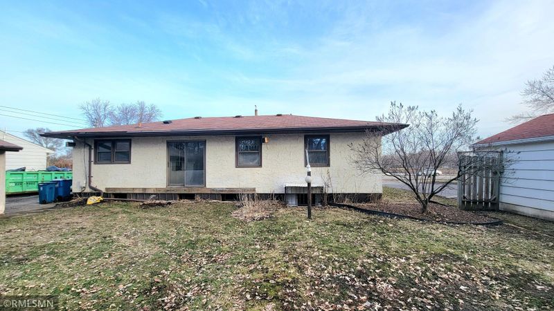 2078 Diffley Rd, Eagan, MN 55122