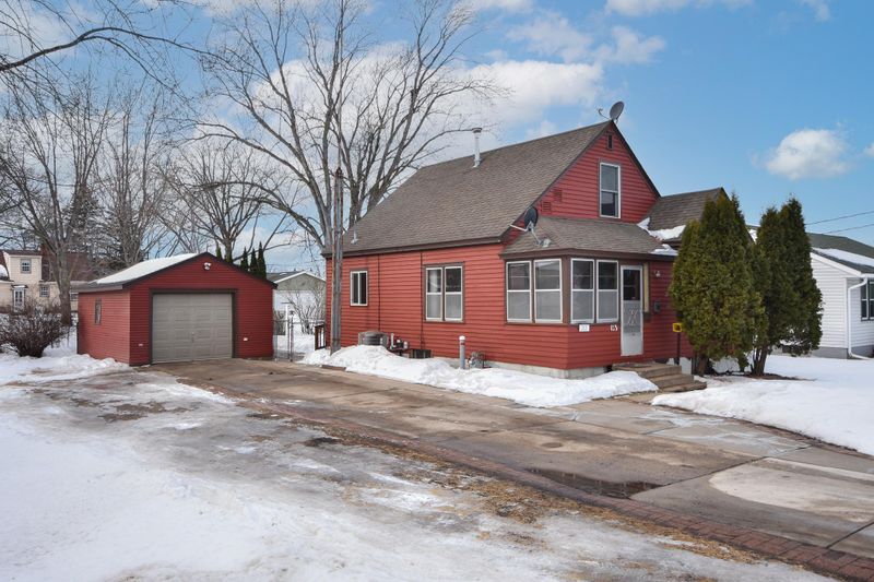 113 6th Ave N, Sauk Rapids, MN 56379