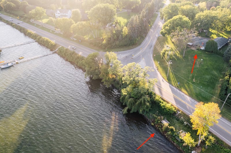 2040 N Shore Dr, Wayzata, MN 55391