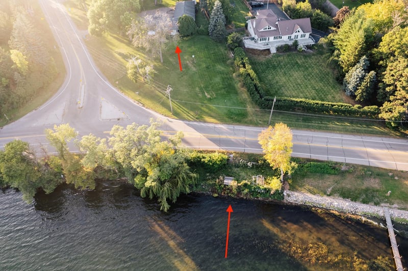 2040 N Shore Dr, Wayzata, MN 55391