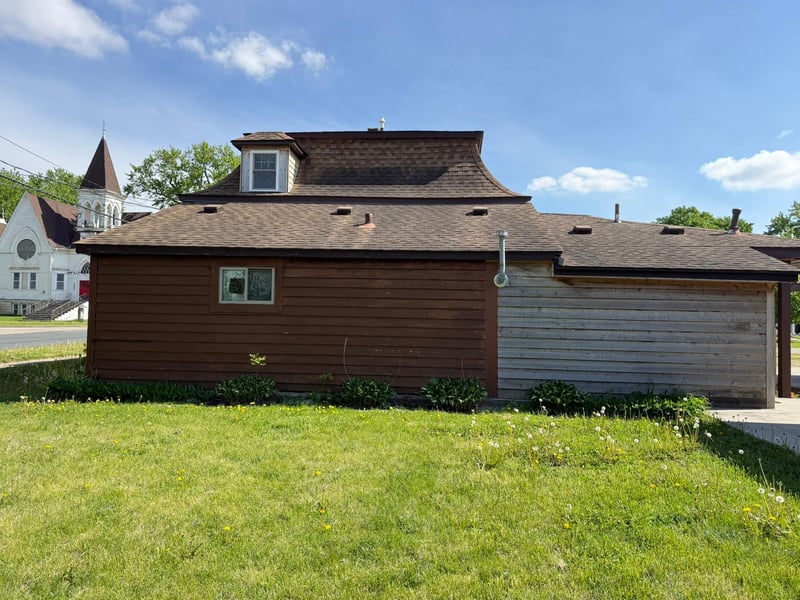 300 Arnold St, West Concord, MN 55985