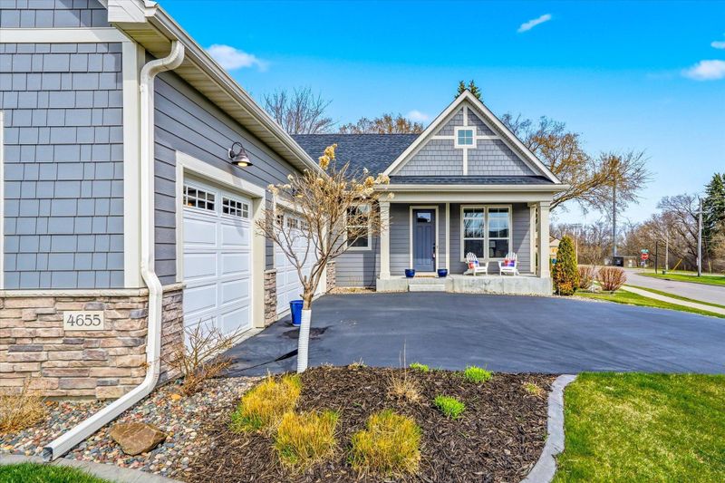 4655 Zircon Ln N, Plymouth, MN 55446