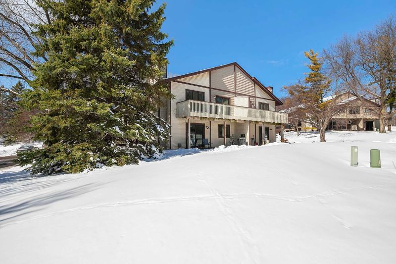 3112 Farnum Dr #A, Eagan, MN 55121