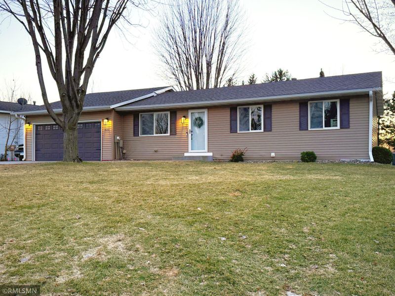 521 4th Ave SW, Lonsdale, MN 55046