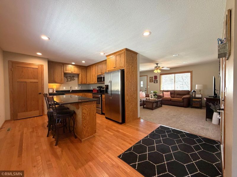 521 4th Ave SW, Lonsdale, MN 55046