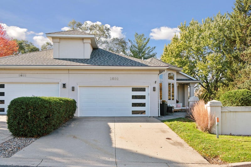 2600 Cedar Green, Minnetonka, MN 55305